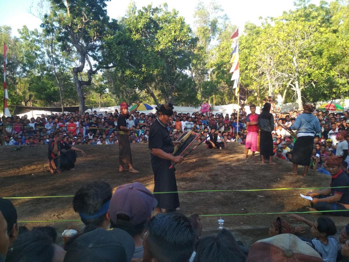 Budaya Kaki Rinjani Senaru Buitenkant foto